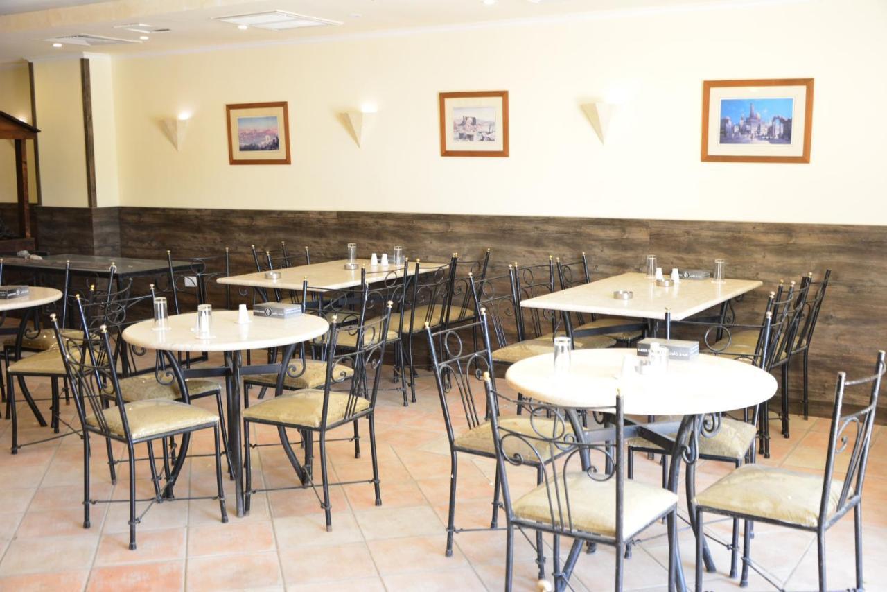 Rakeen Hotel Amman Bagian luar foto